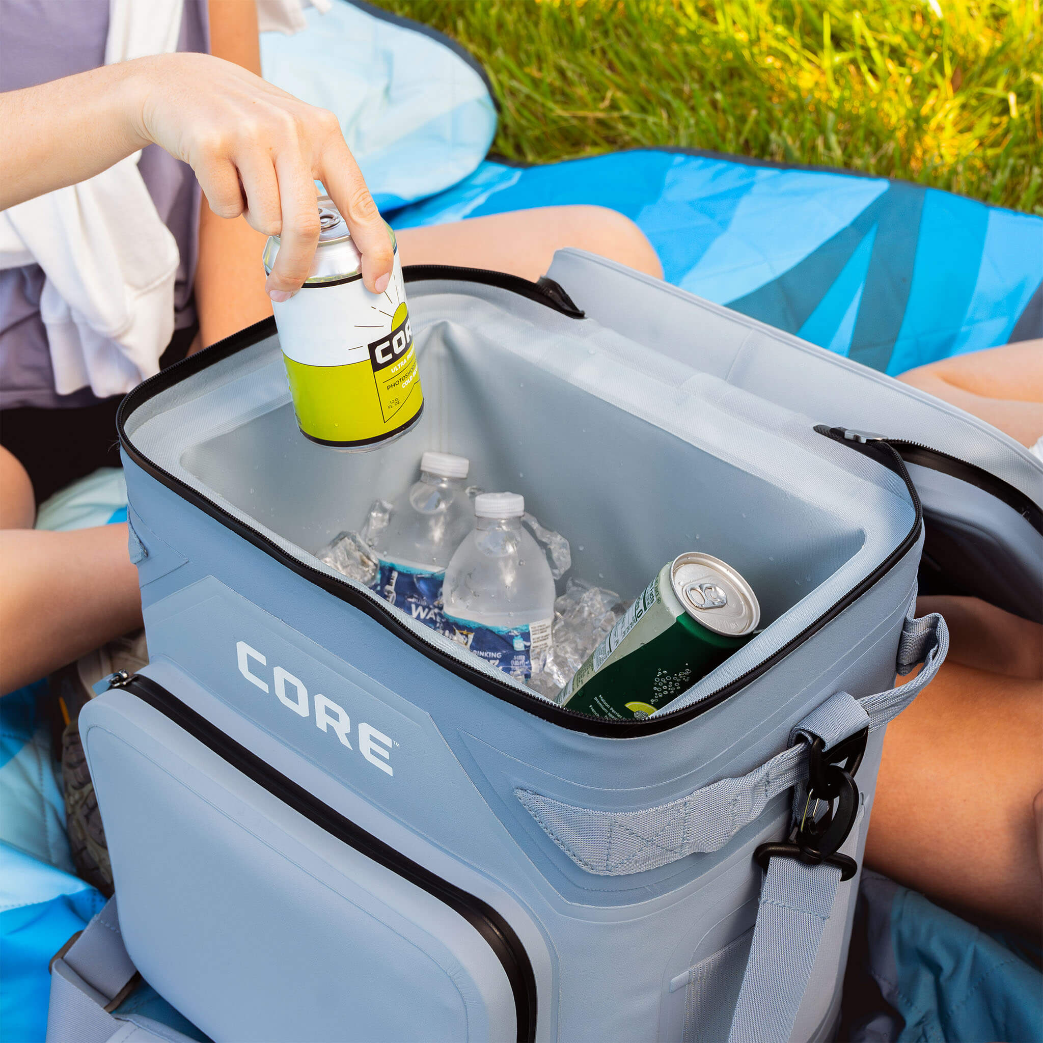 CLIMAKEEP 36 Can Magnetic Soft Cooler - Image 12