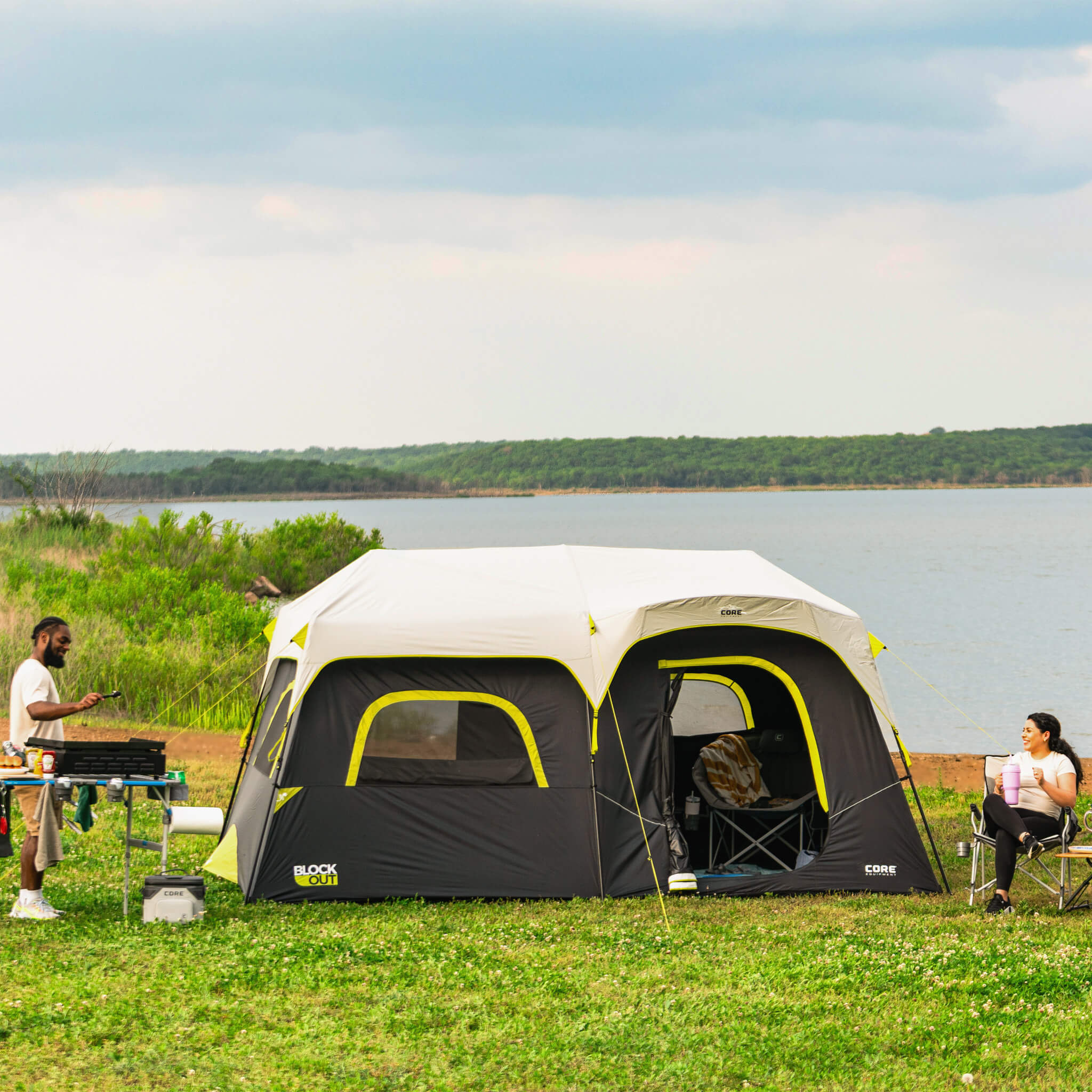 9 Person Blockout Instant Cabin Tent - Image 2