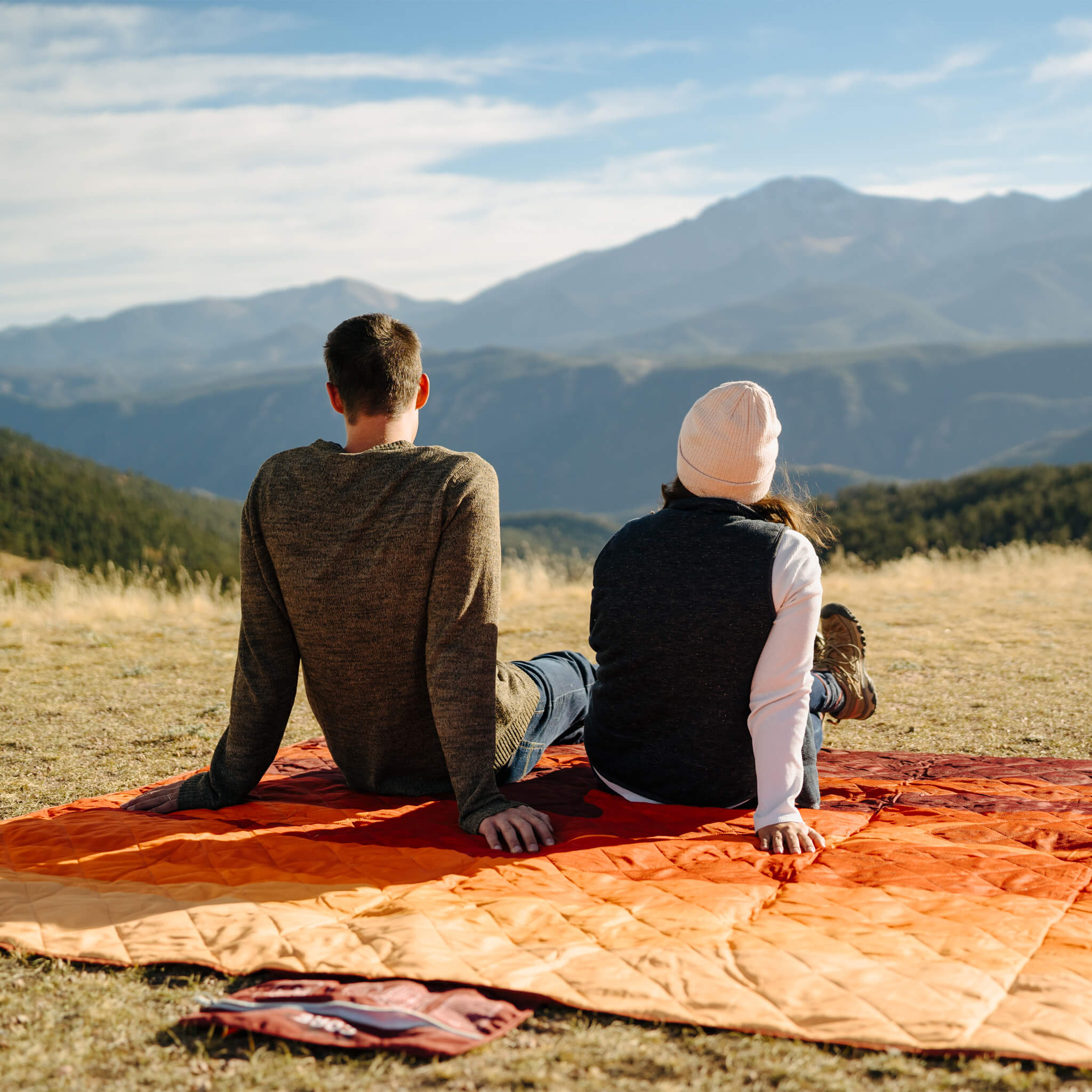 Staydown Multipurpose Blanket - Image 7